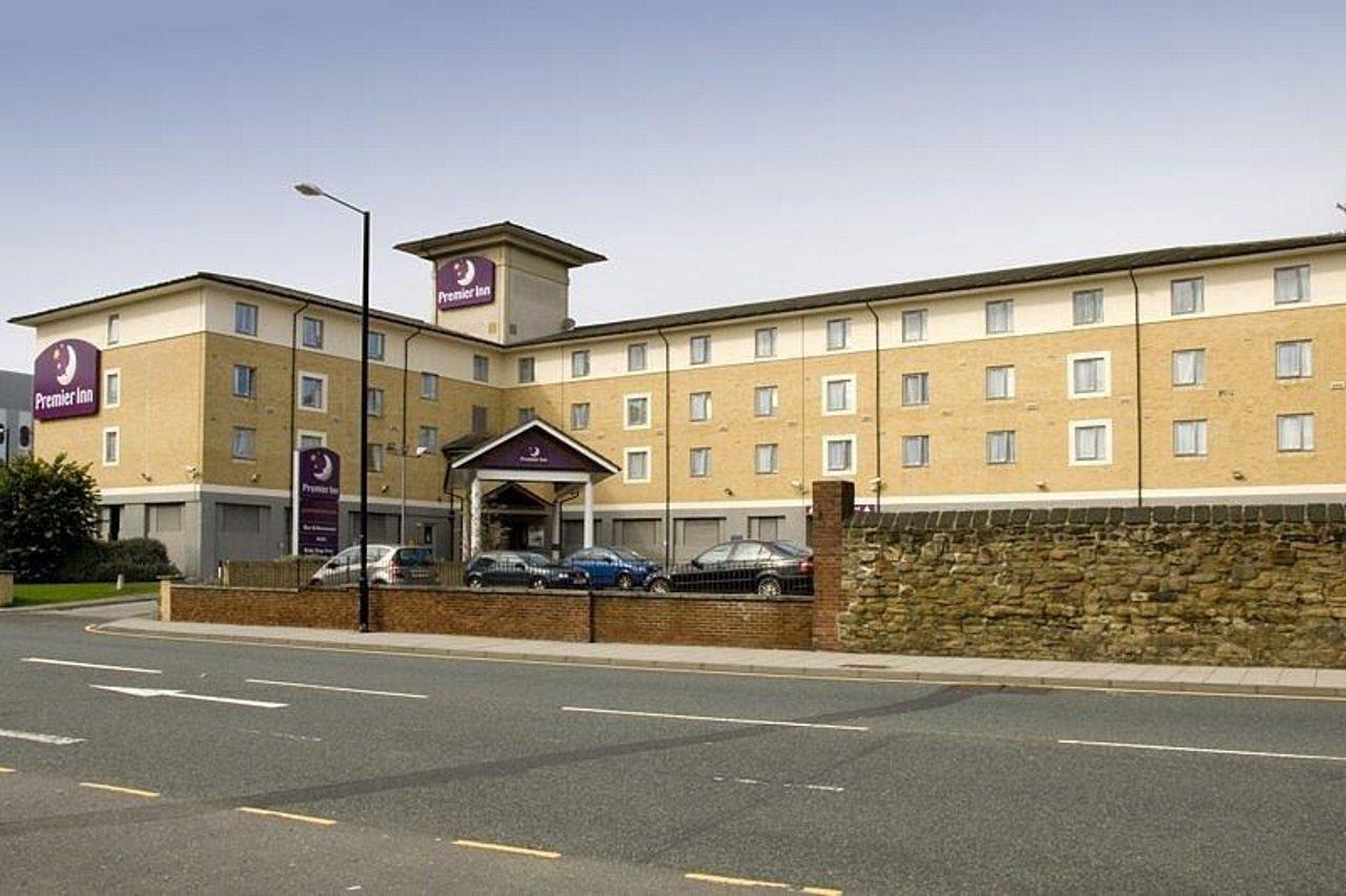 Premier Inn Newcastle City Centre Millennium Bridge Exterior foto